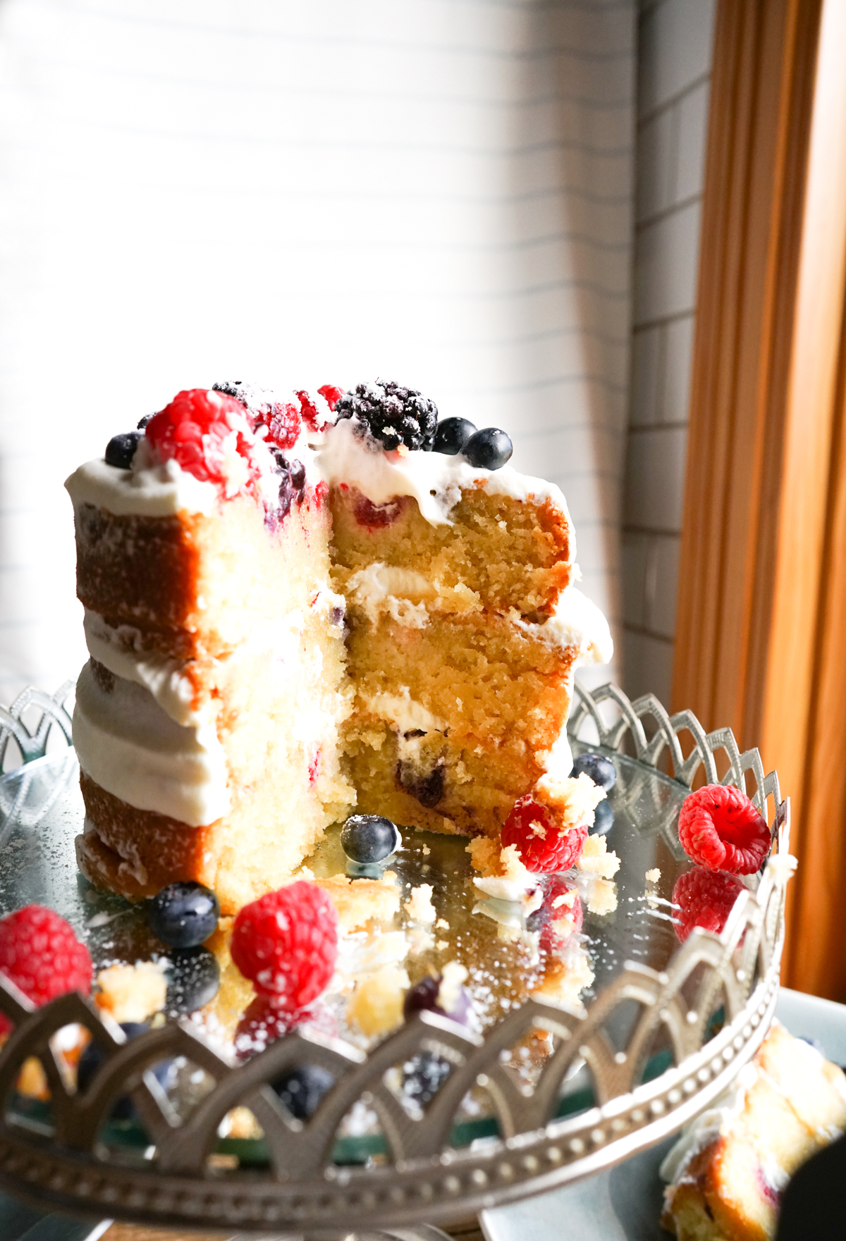 Coconut and Berry Cake - Gluten-Free