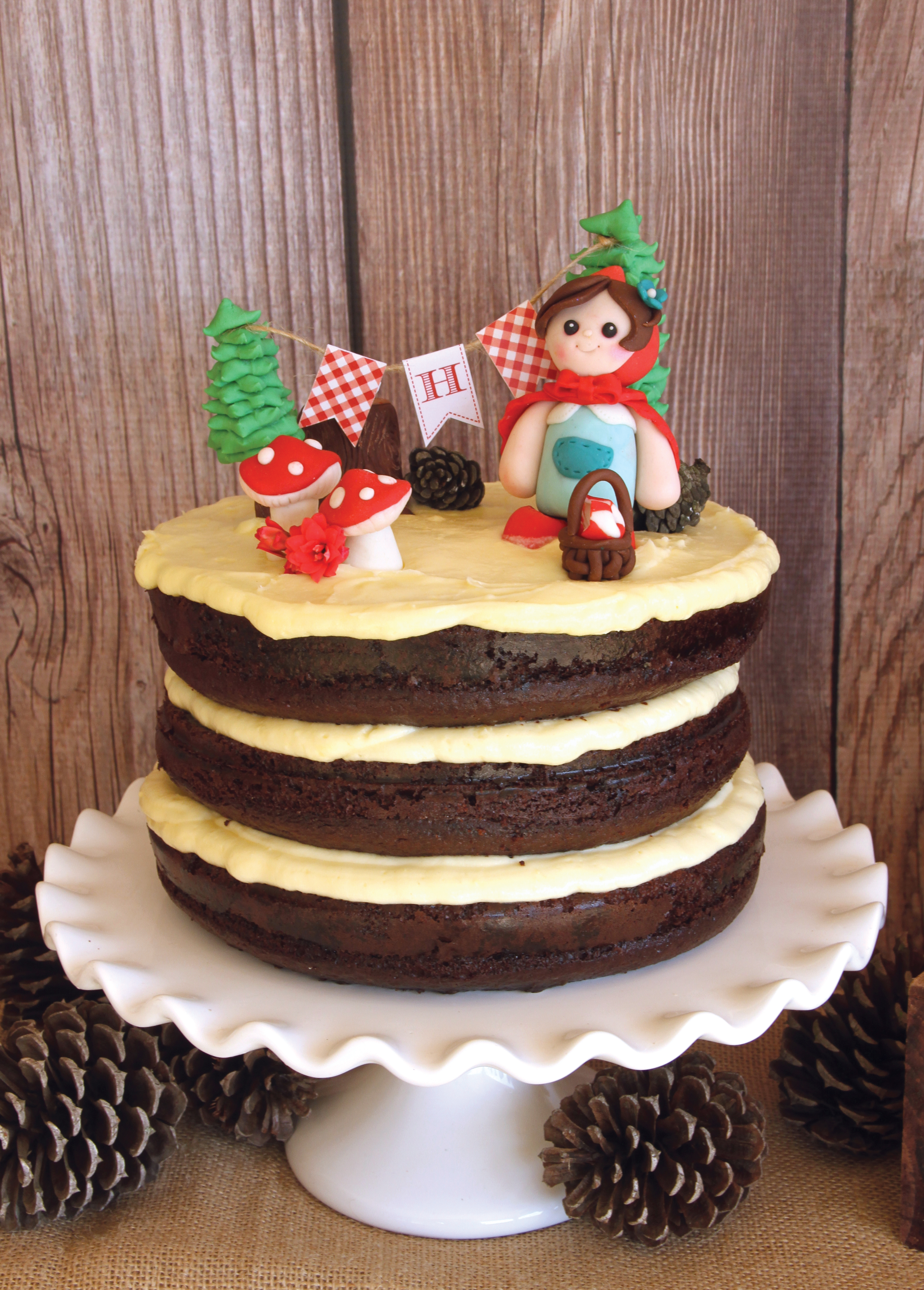 Little Red Riding Hood Party Birthday Cake with printable cake bunting